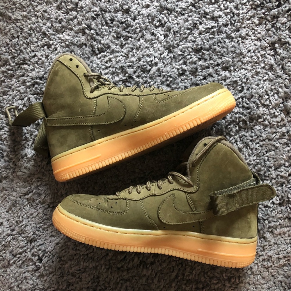 green nike air force 1 mids